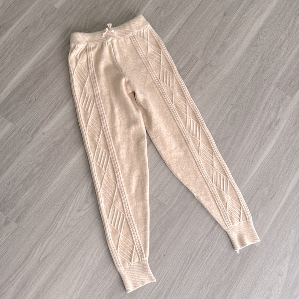 NWOT Beige Knit Leggings with Stretch, S